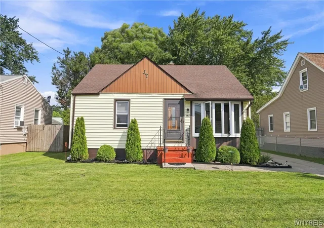 Photo 1 of Single family home for sale at 160 Clover Pl, Buffalo, NY 14225 | MLS# B1712026 | Listing updated on 2026-09-04