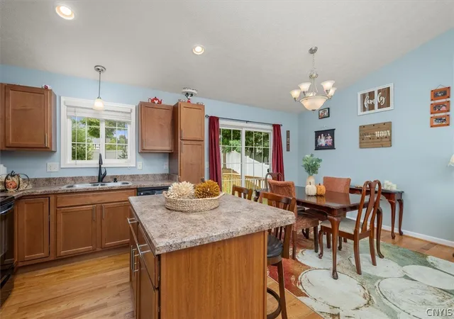Photo 4 of Sale Pending at 115 Festa Fairway Ln, Baldwinsville, NY 13027 | MLS# S1711708 | Listing updated on 2026-09-06