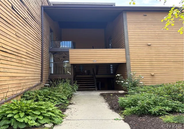 Photo 1 of Condo for sale at 462 Idlewood Blvd, Baldwinsville, NY 13027 | MLS# S1711952 | Listing updated on 2026-09-04
