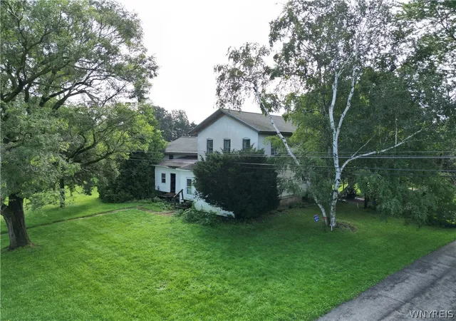 Photo 1 of Single family home for sale at 4822 Upper Mountain Rd, Lockport, NY 14094 | MLS# B1712100 | Listing updated on 2026-09-03