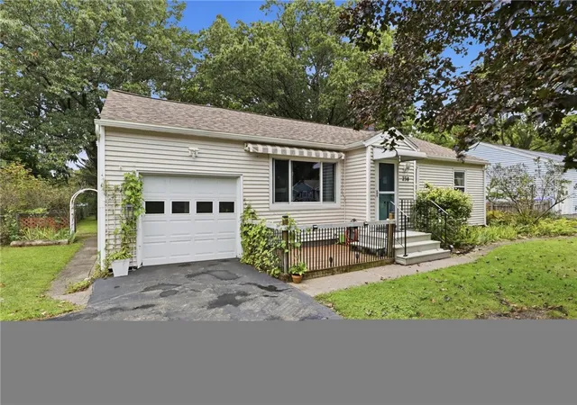 Photo 1 of Sale Pending at 238 Bayway Dr, Webster, NY 14580 | MLS# R1712034 | Listing updated on 2026-09-09