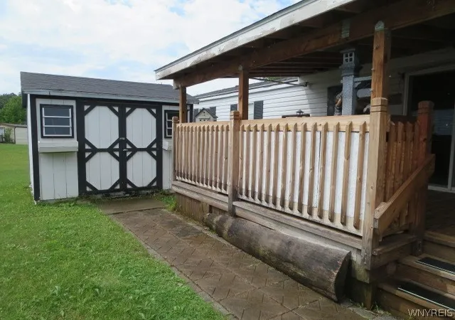 Photo 3 of Manufactured home for sale at 7 N Eaglecrest Dr, Hamburg, NY 14075 | MLS# B1711815 | Listing updated on 2026-09-05