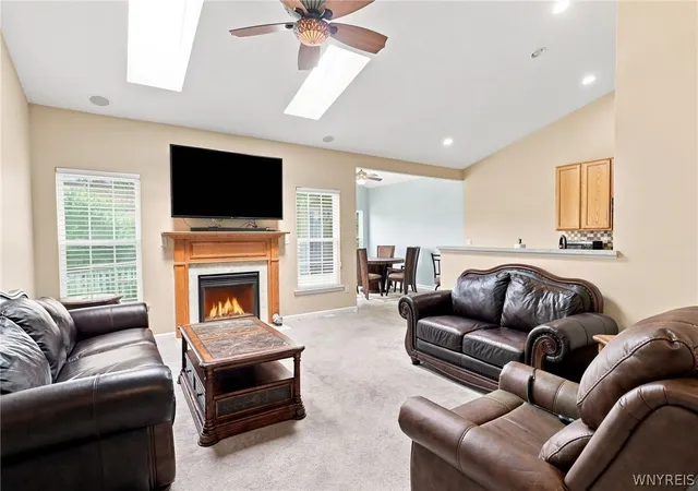 Photo 3 of Sale Pending at 2437 King Fisher Ln, Niagara Falls, NY 14304 | MLS# B1711991 | Listing updated on 2026-09-16