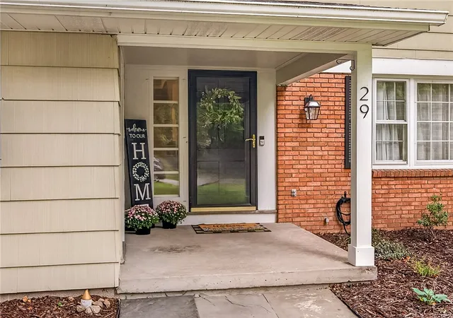 Photo 3 of Sale Pending at 29 Nettlecreek Rd, Fairport, NY 14450 | MLS# R1711686 | Listing updated on 2026-09-15