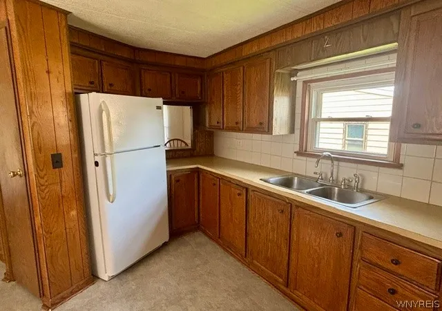 Photo 2 of Manufactured home for sale at 37 Golden Pond, Akron, NY 14001 | MLS# B1711756 | Listing updated on 2026-09-04