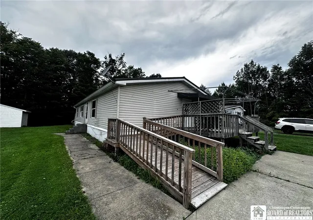 Photo 2 of Manufactured home for sale at 3393 Carpenter Pringle Rd #29, Ashville, NY 14710 | MLS# R1712232 | Listing updated on 2026-09-04