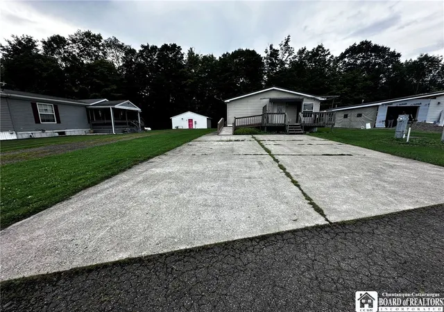 Photo 4 of Manufactured home for sale at 3393 Carpenter Pringle Rd #29, Ashville, NY 14710 | MLS# R1712232 | Listing updated on 2026-09-04