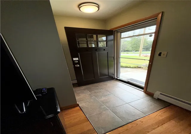 Photo 4 of Single family home for sale at 5 Bolton Dr, Oneonta, NY 13820 | MLS# R1711971 | Listing updated on 2026-09-08