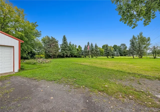 Photo 3 of Single family home for sale at 3976 Sweden Walker Rd, Brockport, NY 14420 | MLS# B1712235 | Listing updated on 2026-09-13