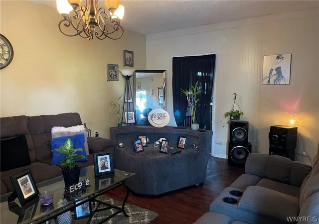 Photo 3 of Single family home for sale at 28 Townsend St, Buffalo, NY 14206 | MLS# B1712256 | Listing updated on 2026-09-04