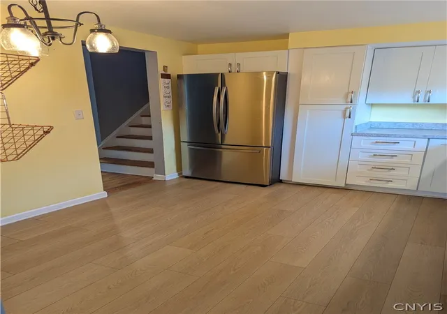 Photo 4 of Single family home for sale at 929 Northway St, Syracuse, NY 13224 | MLS# S1711308 | Listing updated on 2026-09-05