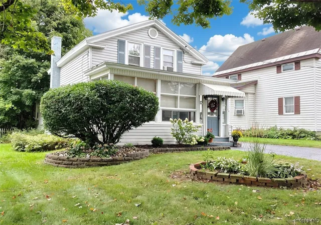 Photo 3 of Single family home for sale at 29 Walnut St, Mohawk, NY 13407 | MLS# S1711949 | Listing updated on 2026-09-06