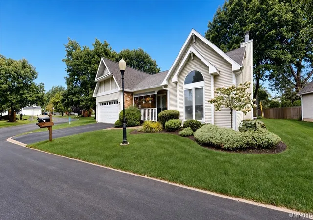 Photo 2 of Sale Pending at 26 Village Gate Ct, Buffalo, NY 14221 | MLS# B1712097 | Listing updated on 2026-09-08