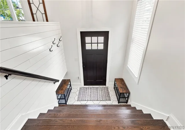 Photo 4 of Sale Pending at 39 Delwood Rd, Buffalo, NY 14217 | MLS# B1712215 | Listing updated on 2026-09-09