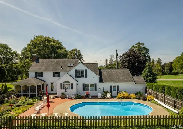 Photo 3 of Sale Pending at 26 Coventry Dr, Fulton, NY 13069 | MLS# S1711078 | Listing updated on 2026-09-07