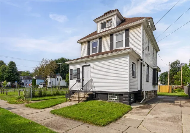 Photo 2 of Single family home for sale at 11 Santee St, Rochester, NY 14606 | MLS# R1711643 | Listing updated on 2026-09-15