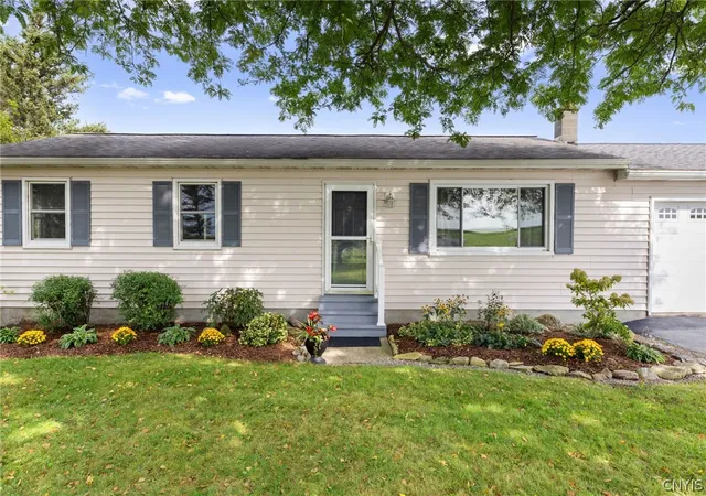 Photo 3 of Single family home for sale at 4966 Martin Rd, Auburn, NY 13021 | MLS# S1709987 | Listing updated on 2026-09-06