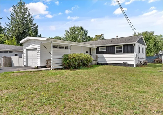 Photo 2 of Sale Pending at 305 Allen Rd, Syracuse, NY 13212 | MLS# S1711385 | Listing updated on 2026-09-15
