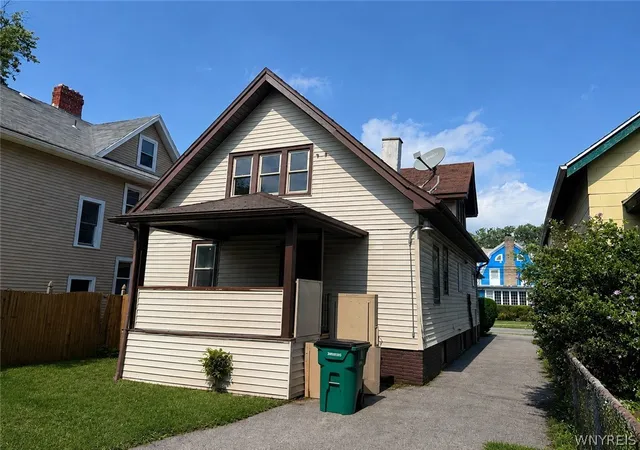 Photo 2 of Single family home for sale at 297 Dewey Ave, Buffalo, NY 14214 | MLS# B1712332 | Listing updated on 2026-09-12