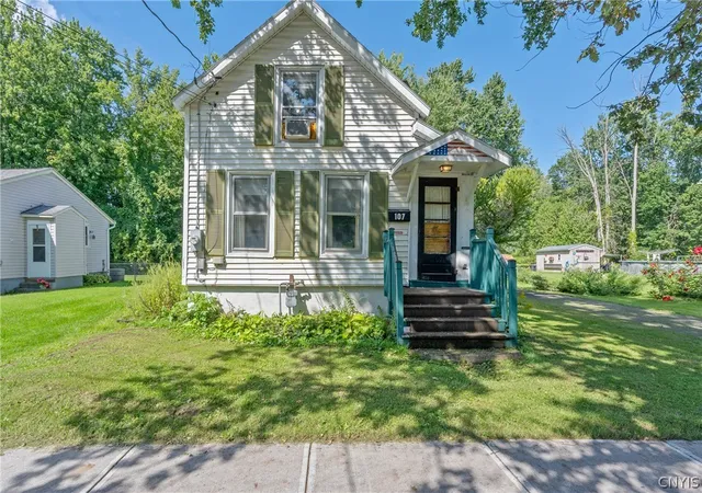 Photo 1 of Single family home for sale at 107 Sherman St, Oneida, NY 13421 | MLS# S1712068 | Listing updated on 2026-09-04