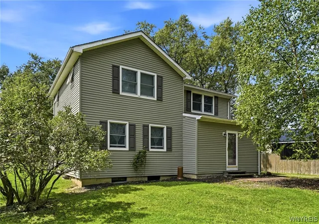 Photo 1 of Single family home for sale at 1021 Orchard Park Rd, Buffalo, NY 14224 | MLS# B1712286 | Listing updated on 2026-09-14