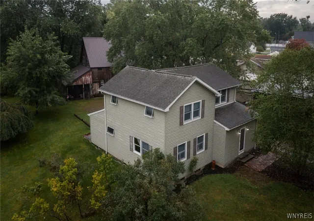 Photo 3 of Single family home for sale at 1021 Orchard Park Rd, Buffalo, NY 14224 | MLS# B1712286 | Listing updated on 2026-09-14