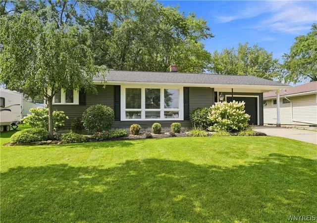 Photo 1 of Sale Pending at 34 Saint Amelia Dr, Tonawanda, NY 14150 | MLS# B1712288 | Listing updated on 2026-09-14