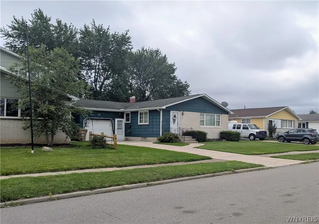 Photo 2 of Single family home for sale at 37 Moorman Dr, Buffalo, NY 14225 | MLS# B1710185 | Listing updated on 2026-09-14