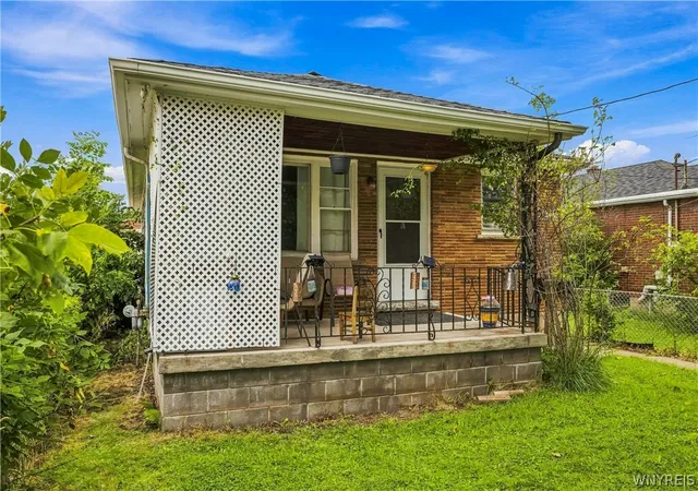 Photo 3 of Single family home for sale at 2410 Falls St, Niagara Falls, NY 14303 | MLS# B1711048 | Listing updated on 2026-09-04