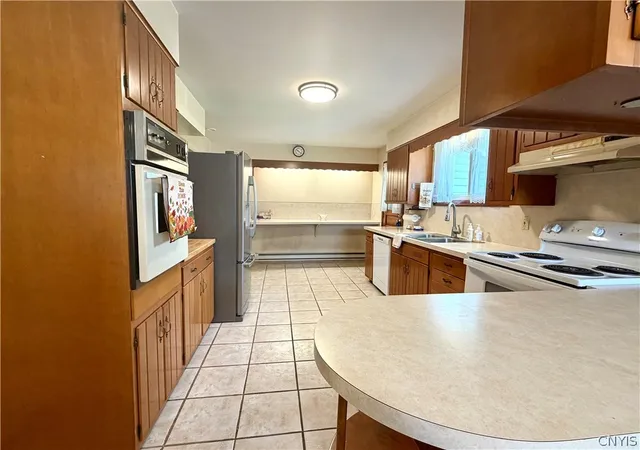 Photo 3 of Sale Pending at 1262 Isabel Dr, Cortland, NY 13045 | MLS# S1711312 | Listing updated on 2026-09-12