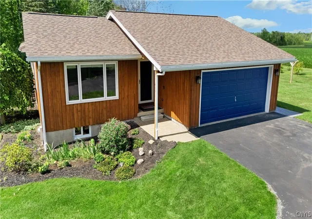 Photo 2 of Sale Pending at 4591 Stoney Brk Rd, Oneida, NY 13421 | MLS# S1711768 | Listing updated on 2026-09-11