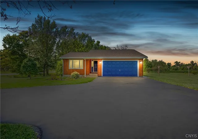 Photo 3 of Sale Pending at 4591 Stoney Brk Rd, Oneida, NY 13421 | MLS# S1711768 | Listing updated on 2026-09-11