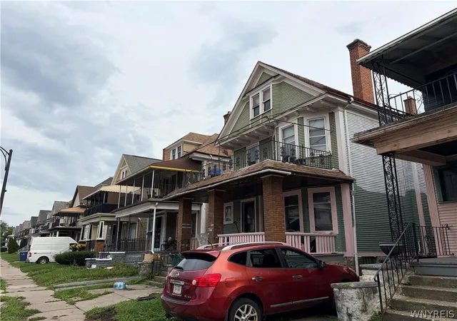 Photo 3 of Sale Pending at 129 E Delavan Ave #S, Buffalo, NY 14208 | MLS# B1709933 | Listing updated on 2026-09-08