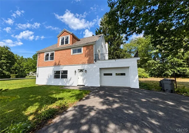 Photo 2 of Single family home for sale at 1103 Seneca St, Rome, NY 13440 | MLS# S1712317 | Listing updated on 2026-09-04