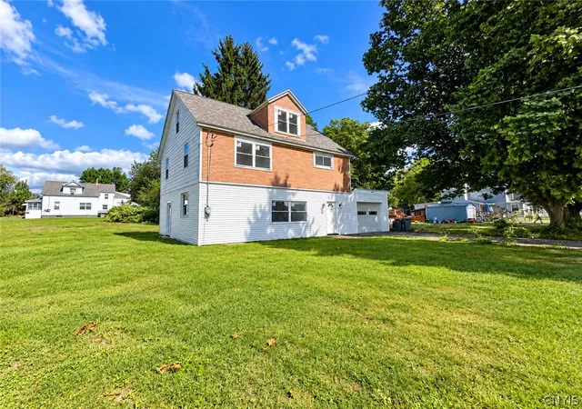 Photo 3 of Single family home for sale at 1103 Seneca St, Rome, NY 13440 | MLS# S1712317 | Listing updated on 2026-09-04