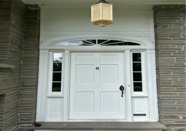 Photo 4 of Single family home for sale at 8 College Ter, Oneonta, NY 13820 | MLS# R1712287 | Listing updated on 2026-09-10