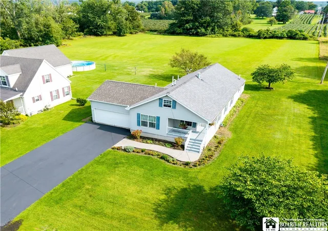 Photo 2 of Single family home for sale at 59 Elm St, Fredonia, NY 14063 | MLS# R1712520 | Listing updated on 2026-09-08