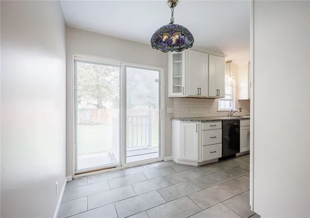Photo 4 of Single family home for sale at 6 Hillside Dr, Spencerport, NY 14559 | MLS# R1711852 | Listing updated on 2026-09-10