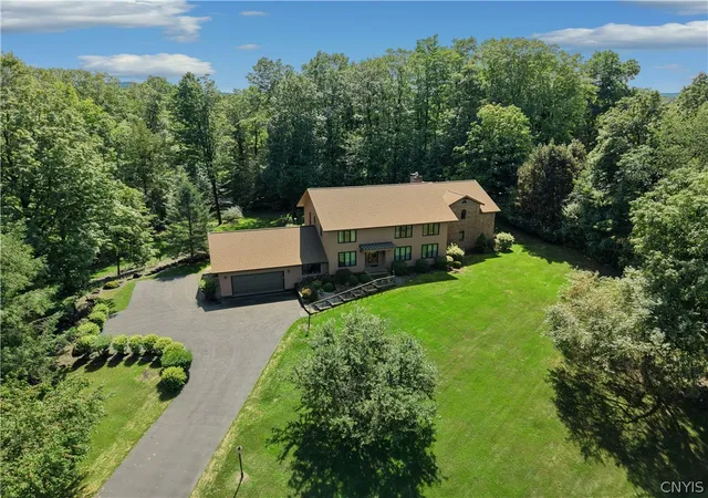 Photo 2 of Mansion for sale at 5014 Woodside Rd, Fayetteville, NY 13066 | MLS# S1711204 | Listing updated on 2026-09-05