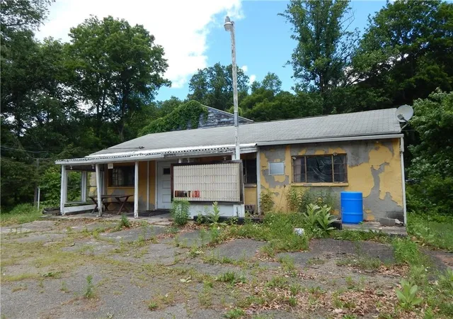 Photo 2 of Single family home for sale at 2338 State Route 352, Elmira, NY 14903 | MLS# R1712093 | Listing updated on 2026-09-10
