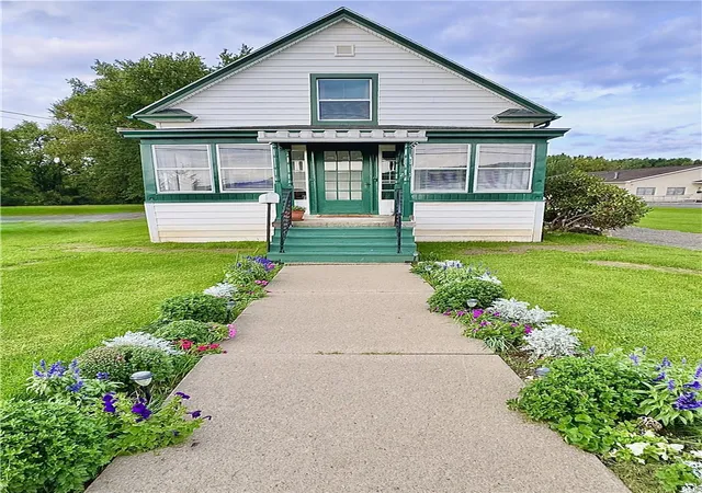 Photo 2 of Single family home for sale at 262 River St, Oneonta, NY 13820 | MLS# R1707926 | Listing updated on 2026-09-08