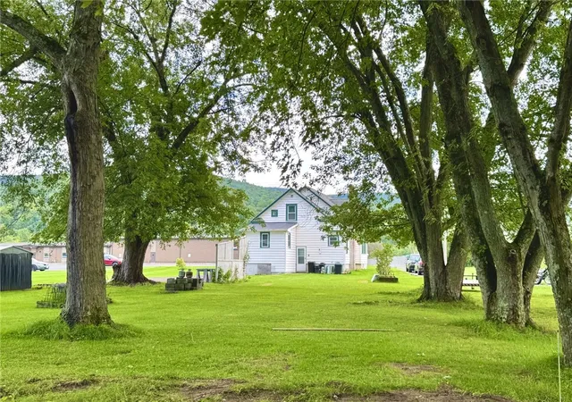 Photo 3 of Single family home for sale at 262 River St, Oneonta, NY 13820 | MLS# R1707926 | Listing updated on 2026-09-08