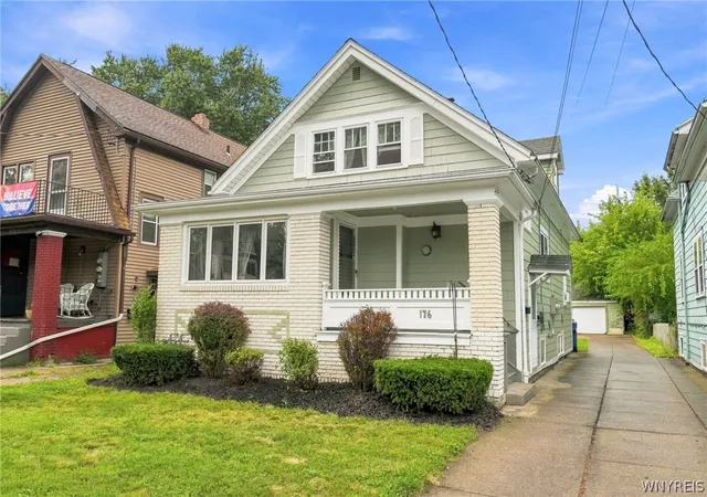 Photo 3 of Multi family home for sale at 176 Crystal Ave, Buffalo, NY 14220 | MLS# B1712059 | Listing updated on 2026-09-10