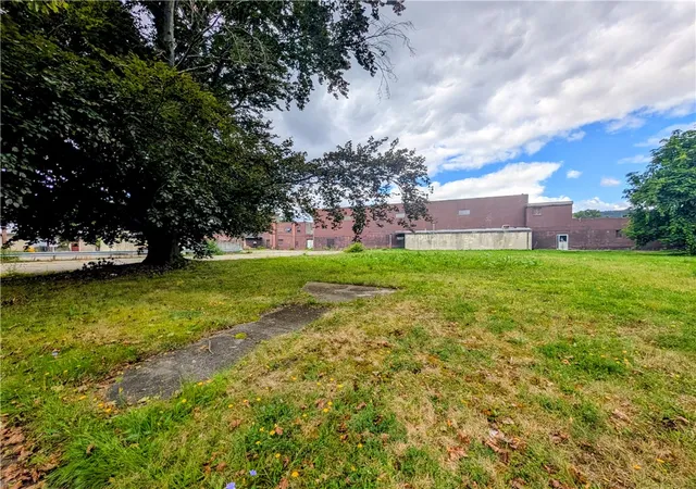 Photo 1 of Land for sale at 909 Davis St, Elmira, NY 14901 | MLS# R1712590 | Listing updated on 2026-09-08