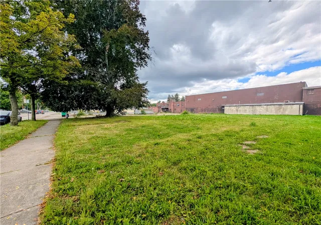 Photo 2 of Land for sale at 909 Davis St, Elmira, NY 14901 | MLS# R1712590 | Listing updated on 2026-09-08