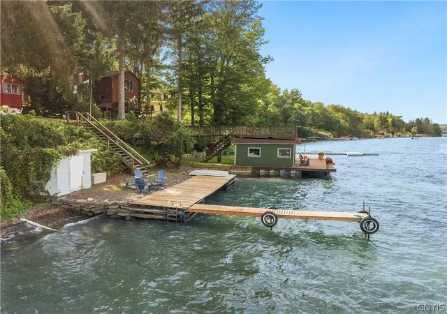 Photo 4 of Single family home for sale at 1695 Russells, Skaneateles, NY 13152 | MLS# S1711605 | Listing updated on 2026-09-11