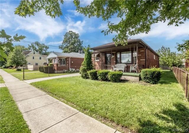 Photo 1 of Single family home for sale at 412 72nd Street, Niagara Falls, NY 14304 | MLS# B1712611 | Listing updated on 2026-09-08