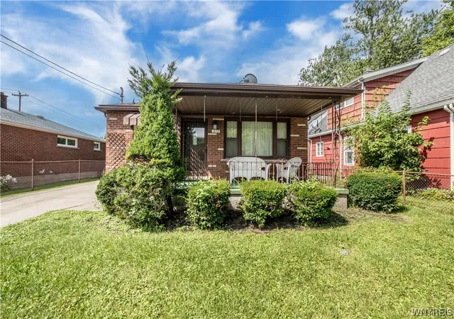 Photo 2 of Single family home for sale at 412 72nd Street, Niagara Falls, NY 14304 | MLS# B1712611 | Listing updated on 2026-09-08