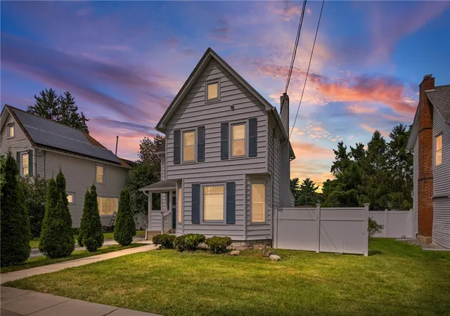 Photo 3 of Single family home for sale at 16 Silver Ave, Auburn, NY 13021 | MLS# R1704090 | Listing updated on 2026-09-13