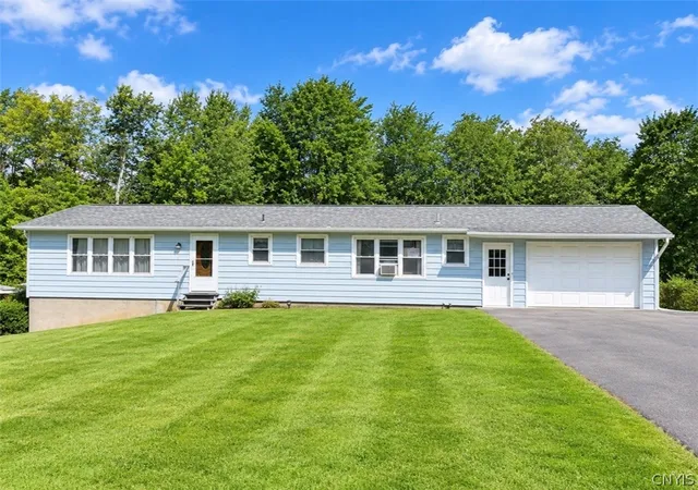 Photo 1 of Single family home for sale at 2719 Lamson Rd, Phoenix, NY 13135 | MLS# S1712605 | Listing updated on 2026-09-16